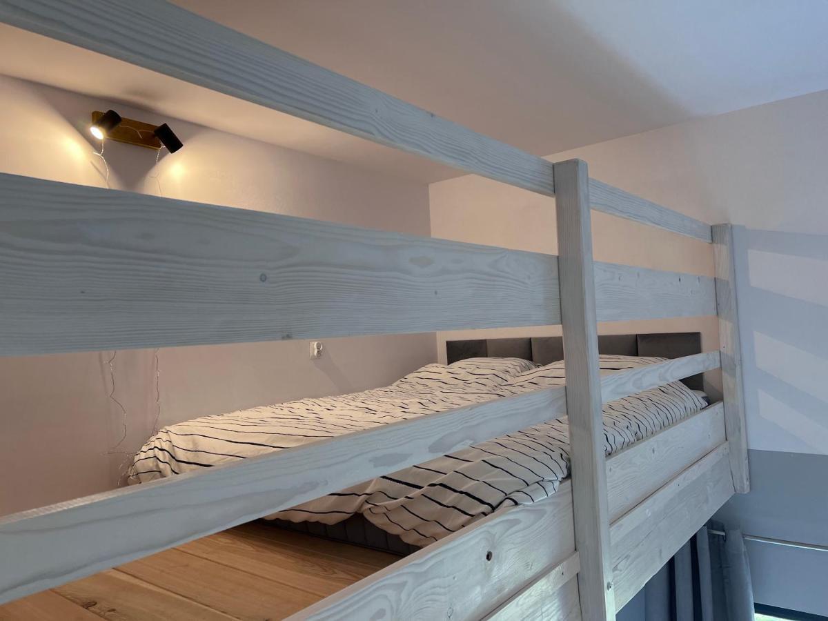 Apartament Pod Jaworami Z Antresola يلينيا غورا المظهر الخارجي الصورة